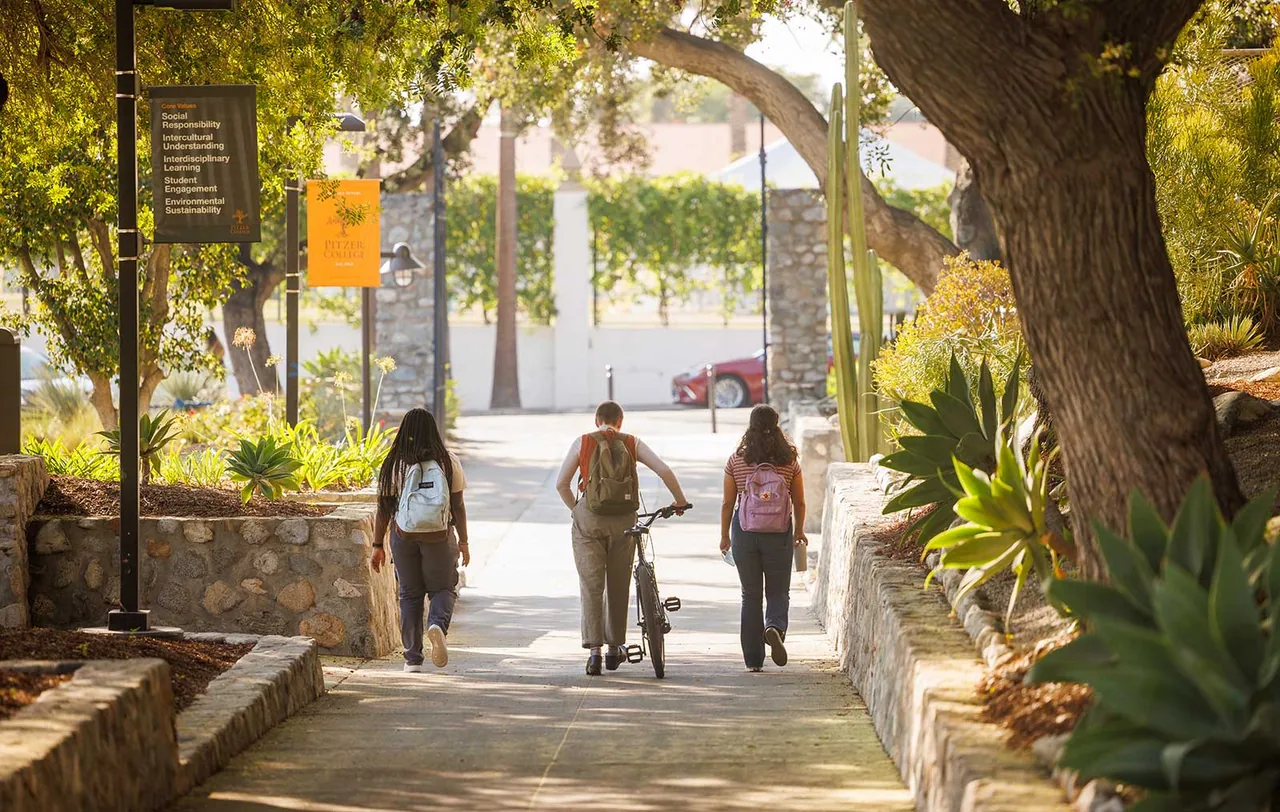 Pitzer College campus