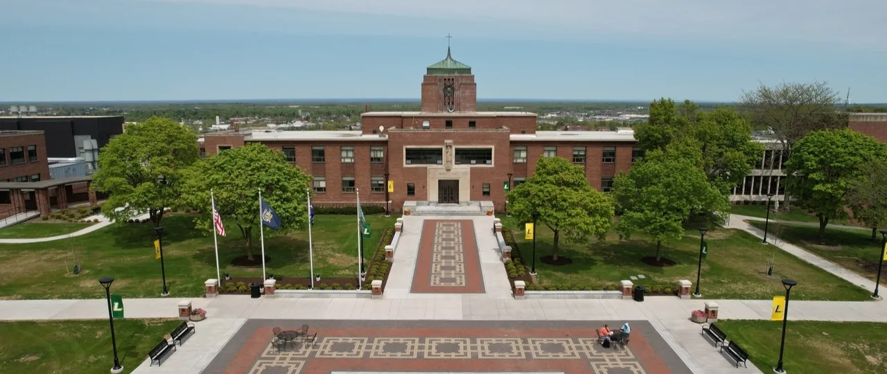 Le Moyne College campus