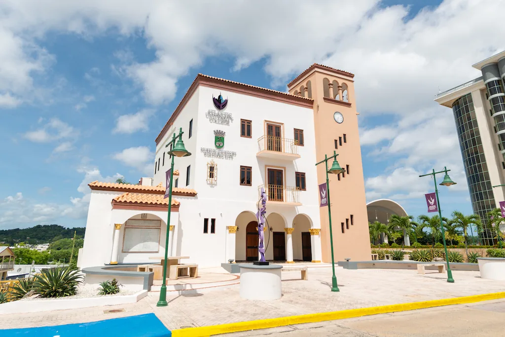 Atlantic University College campus